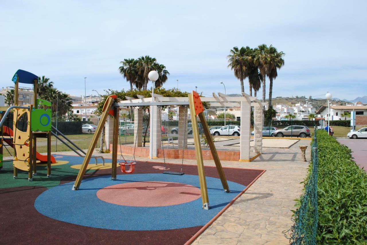 Apartamentos Laguna Beach Torrox Luaran gambar