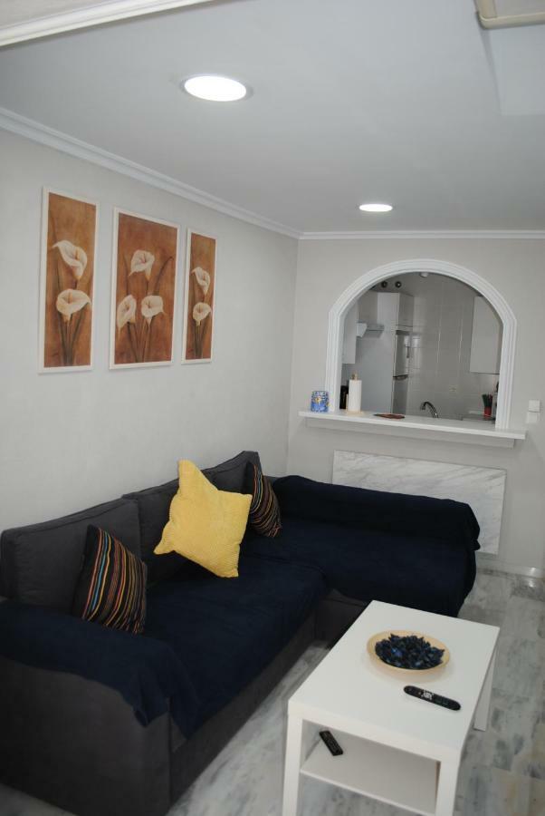 Apartamentos Laguna Beach Torrox Luaran gambar